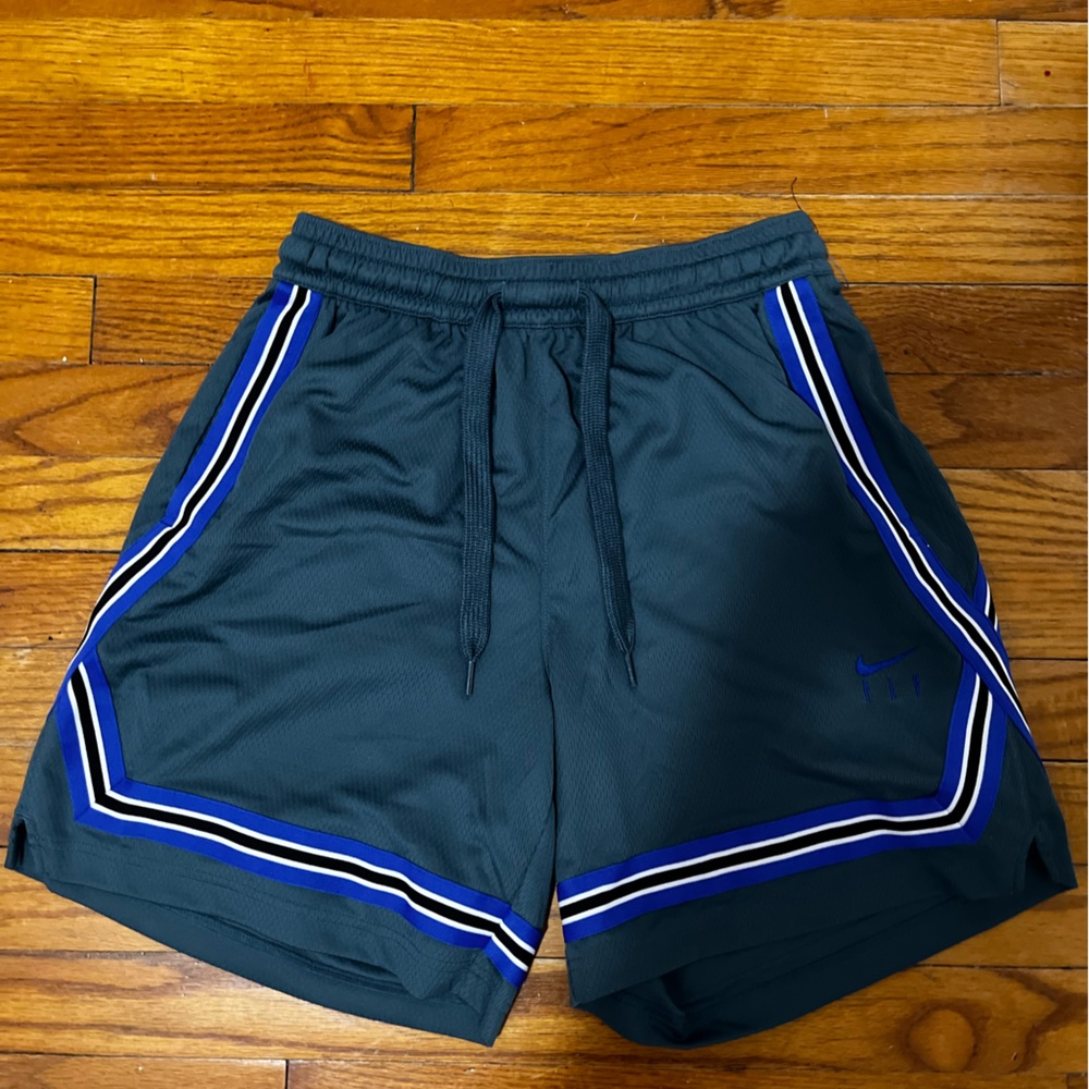 Basketball shorts